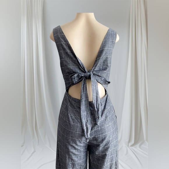 Dress Forum Windowpane Plaid Crop Jumpsuit Wide Leg Gray Bow Tie Preppy Geek M - Picture 4 of 10